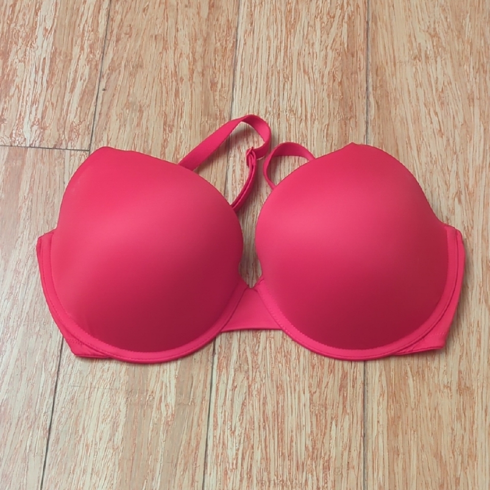 PINK Victoria's Secret Coral Bra